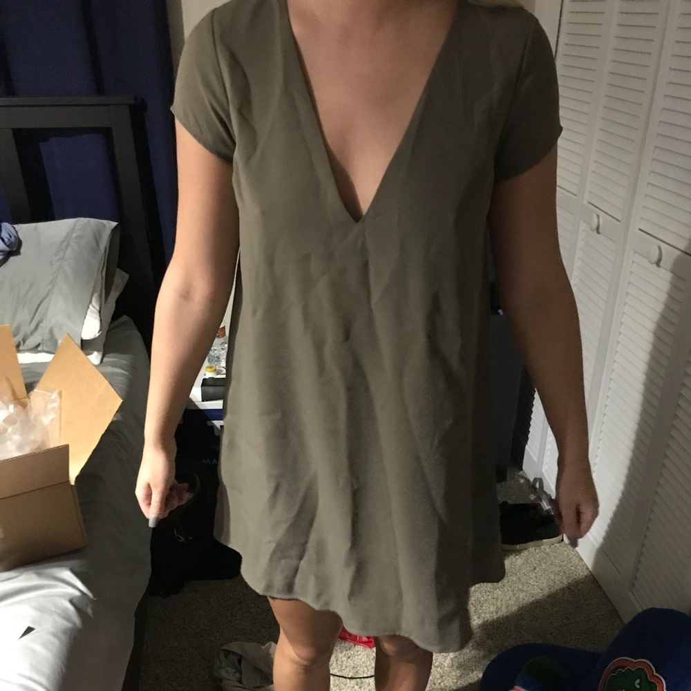 New Tobi v neck dress!